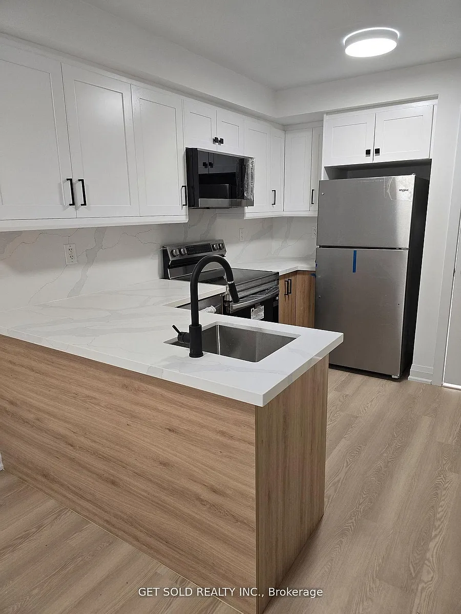 Building Photo - 8 Drummond St #421