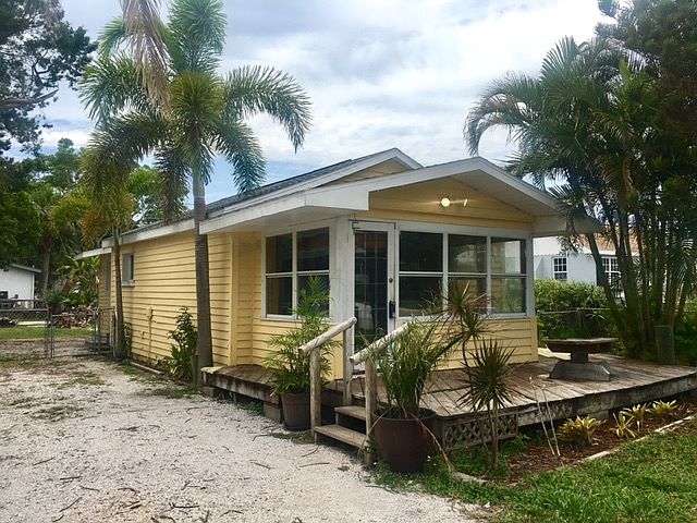 Madeira Beach Bungalow!