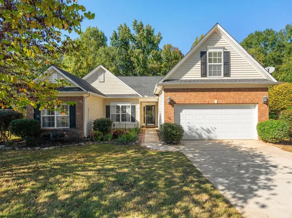 310 Blue Heron Cir, Simpsonville, SC 29680