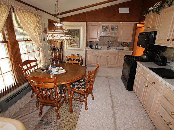 5th image of 308 Highridge ROAD