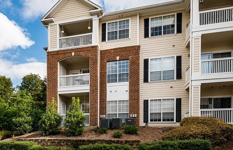 Montford at Madison Park Apartments — Photo 31
