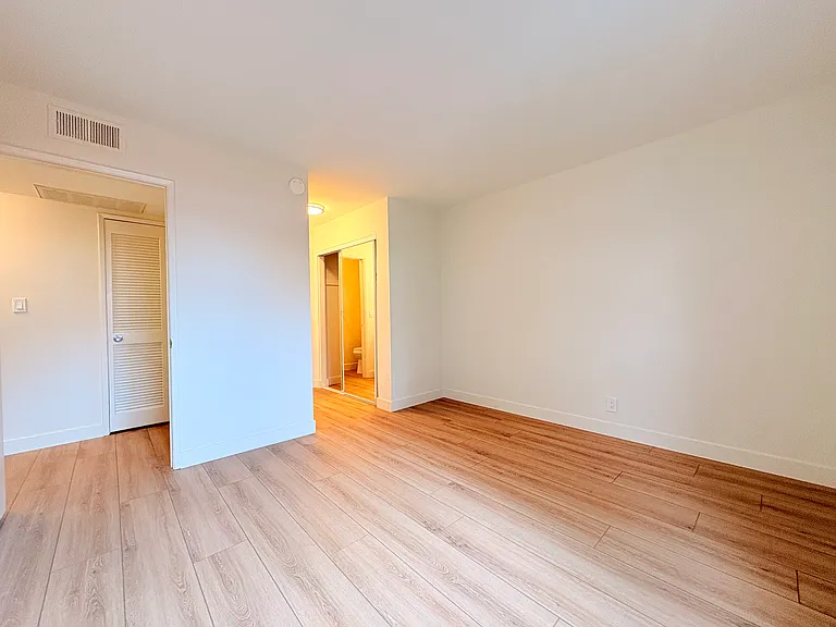 1340 Orange Grove Avenue — Photo 18