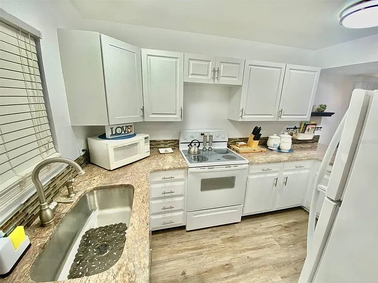 1222 Villa Ln #136 — Photo 12