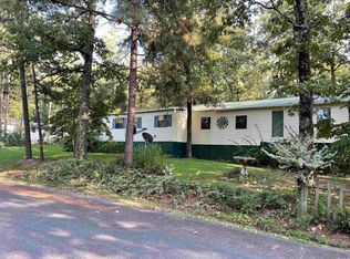 532 Canyon Rd, Greers Ferry, AR 72067