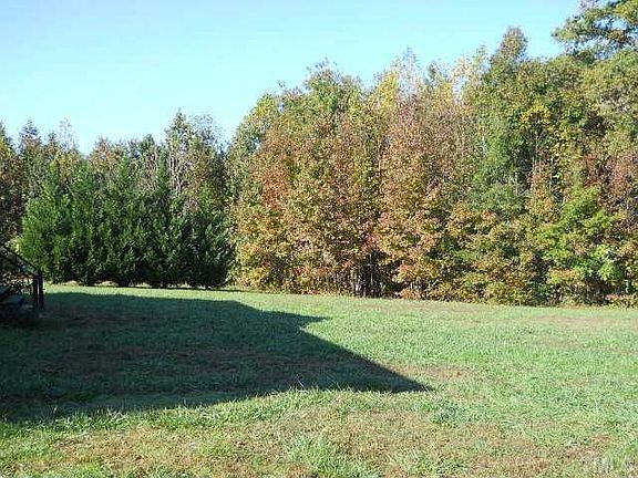 3rd image of 4807 Farm View Dr