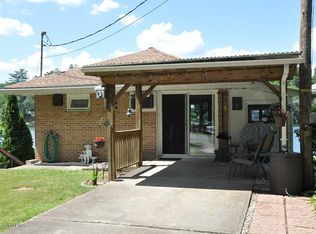 372 Icehouse Ln, Saylorsburg, PA 18353