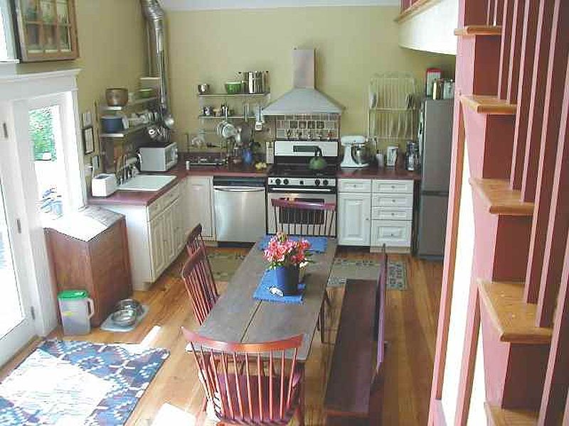 5th image of 289 QUAKER Lane