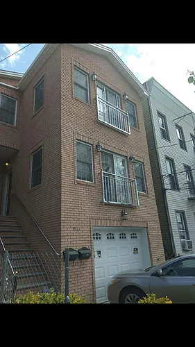 84 Thorne St #2 Photo 1