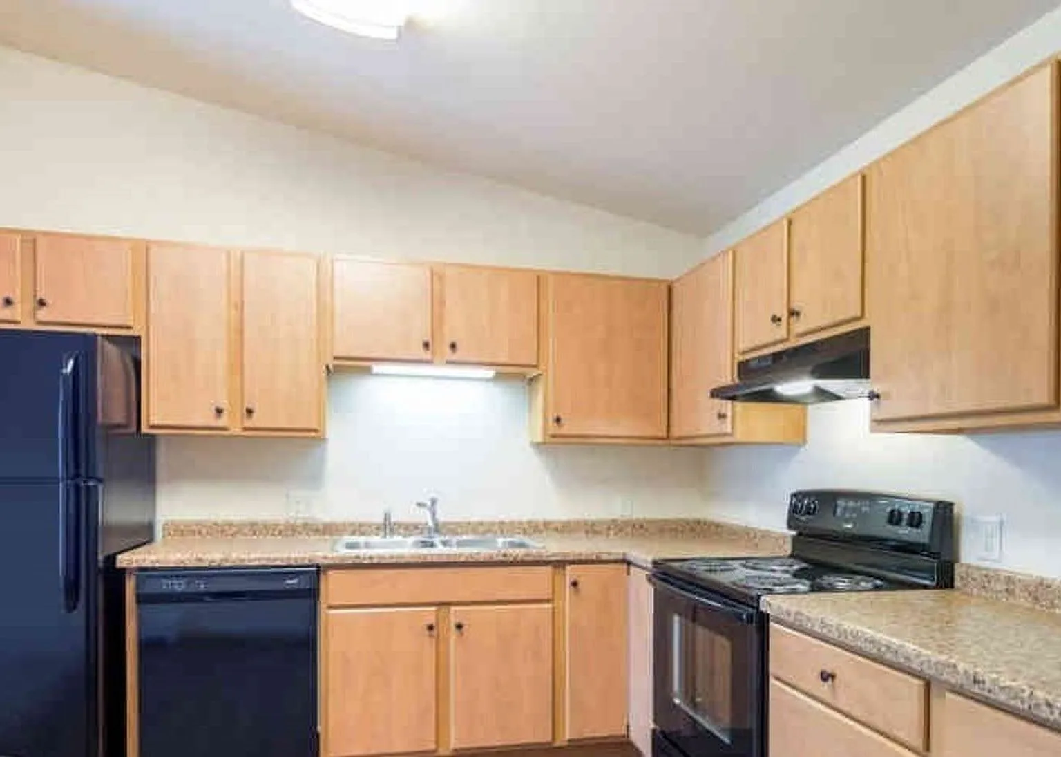 Prosser Place Apartments — Photo 3