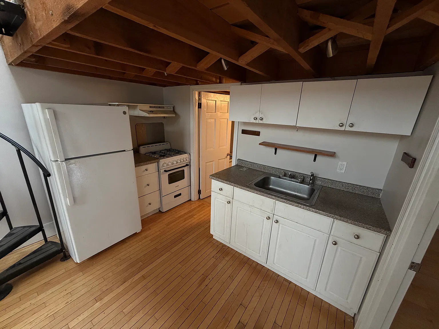 2 bed, 730 sqft, $1,881 — Photo 4