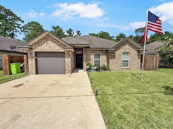 6637 Westwood Village Dr, Lumberton, TX 77657