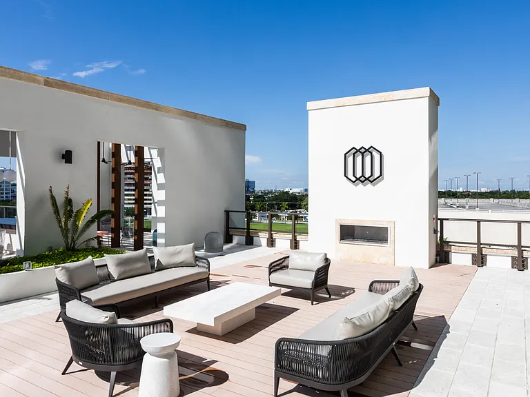 Gio Midtown — Photo 15