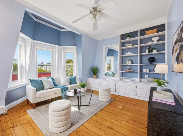 328 Prospect St #C, Cambridge, MA 02139