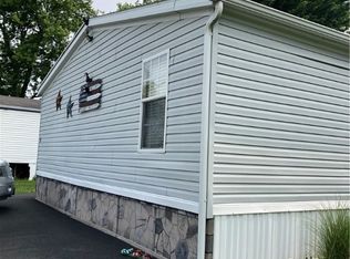 5 Dogwood Dr, Hamlin, NY 14464