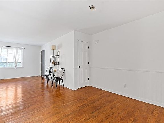 5th image of 3510 Roswell Rd NW APT M3