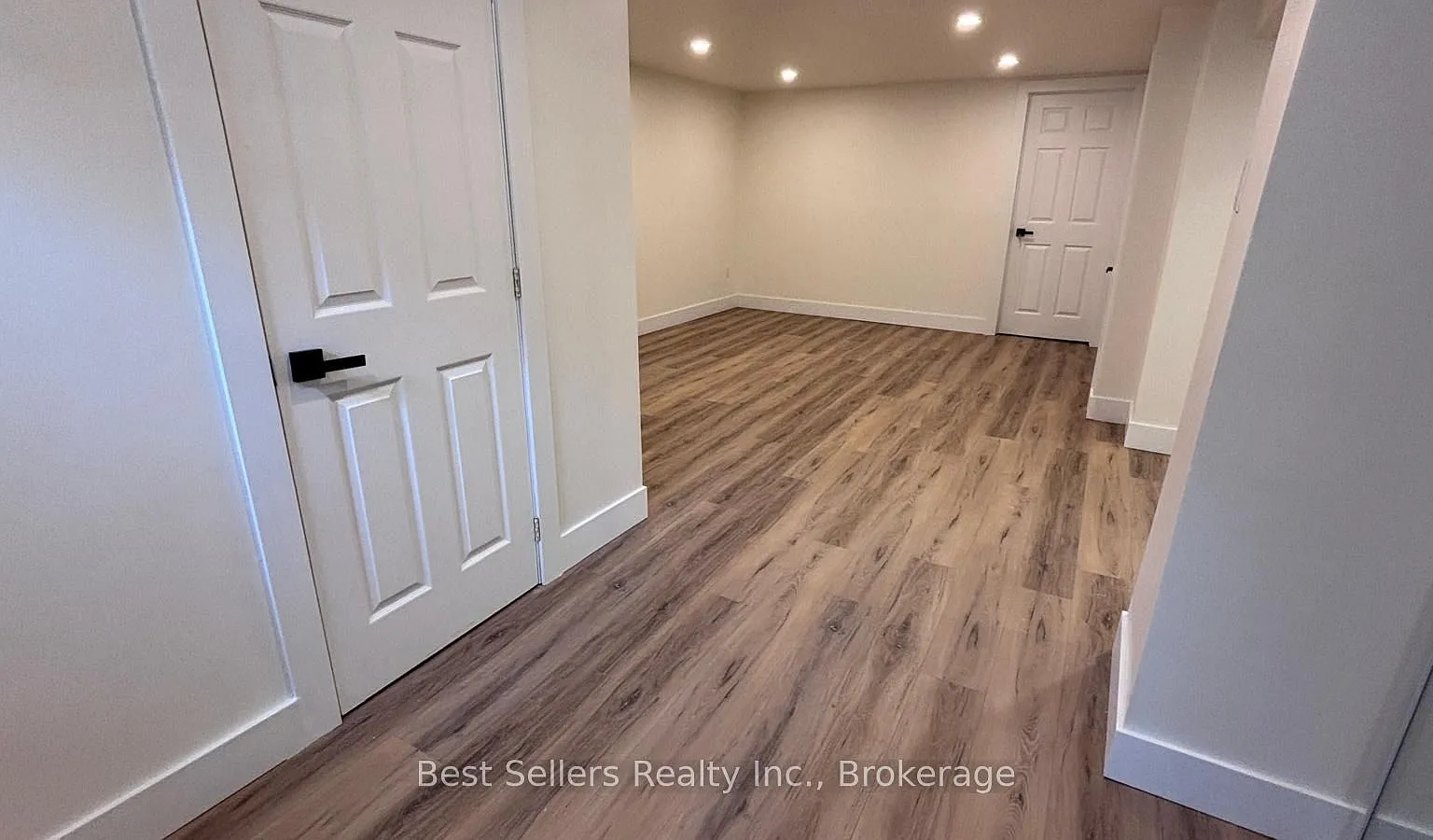 2 bed, $1,650 — Photo 2