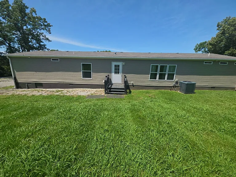 175 Oak Ln — Photo 32