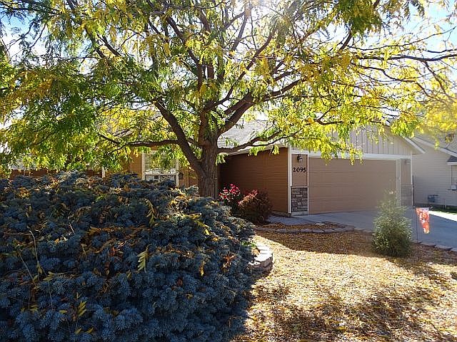 2095 W Stonefly Place