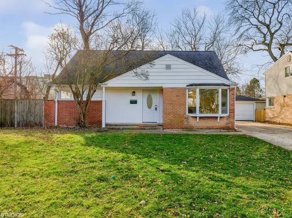 601 Long Rd, Glenview, IL 60025