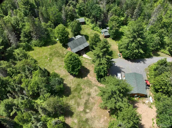 5925 Tasson Rd W, Ishpeming, MI 49849