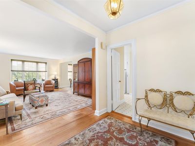 7 Midland Gardens #4M, Bronxville, NY, 10708