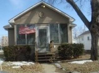 632 S 12th St, Pekin, IL 61554