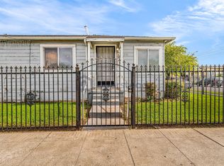 8236 Birch St, Oakland, CA 94621