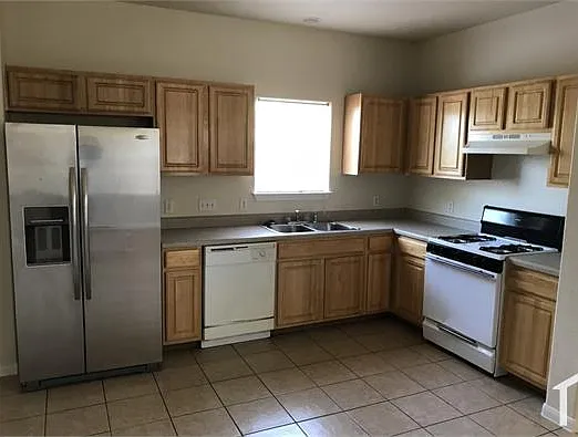 6116 Atwood St #B — Photo 3