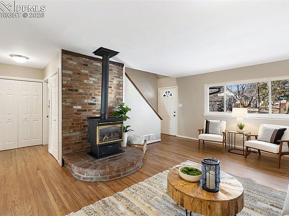 3rd image of 1505 Newcastle St