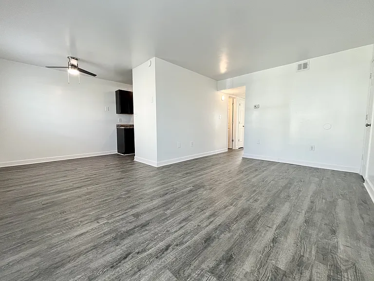 2 BR- Deluxe