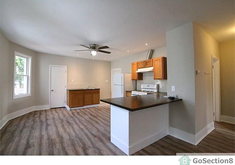 1st image of 7004 Kazimier Ave #Up