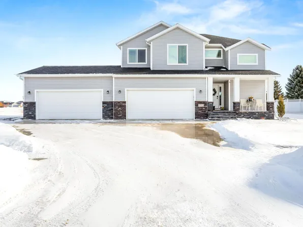 3712 15th St S, Moorhead, MN 56560