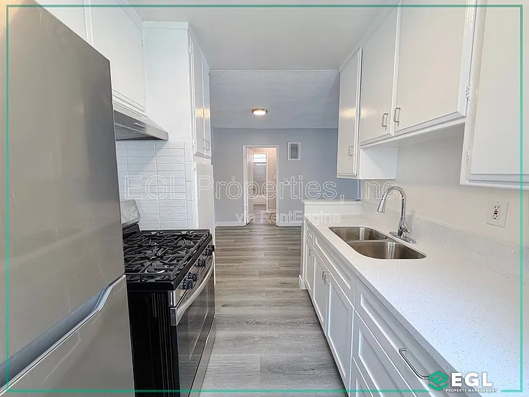 823 N Hudson Ave #1 — Photo 5