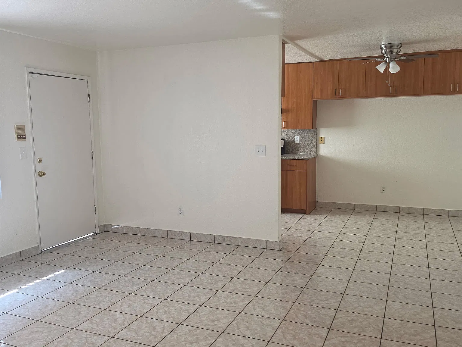 2 bed, 825 sqft, $2,650 — Photo 4