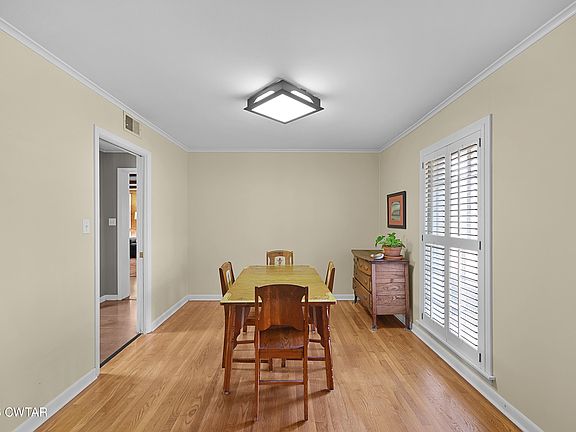 4th image of 181 Montclair Dr