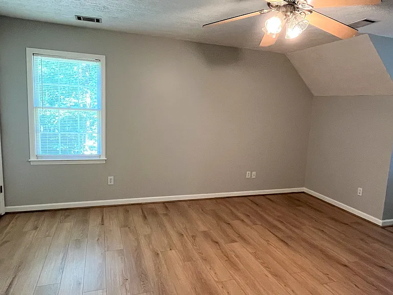 4497 Browning Ct NE — Photo 10