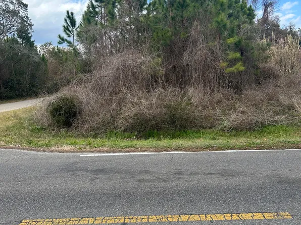 200 Bayview St, Pass Christian, MS 39571