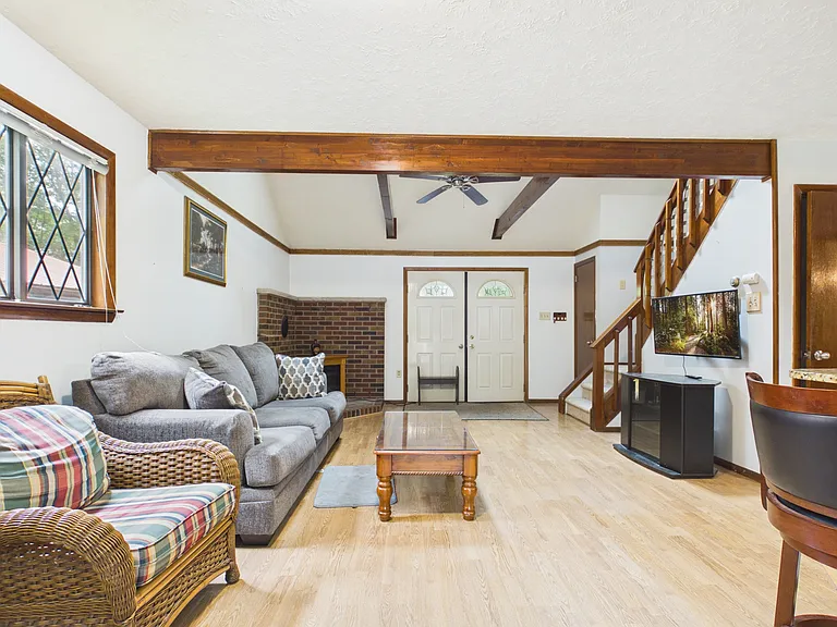 1186 Little Twig Rd #1 — Photo 14