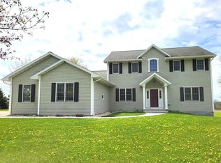 W3347 Oaklawn Rd, Iron Ridge, WI 53035