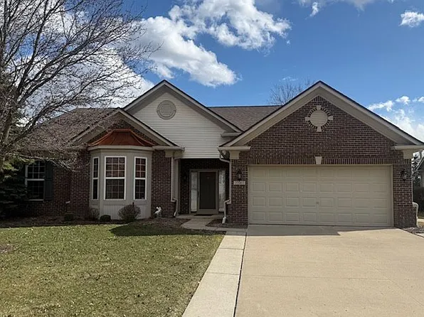 27065 Walloon Way, Brownstown, MI 48134