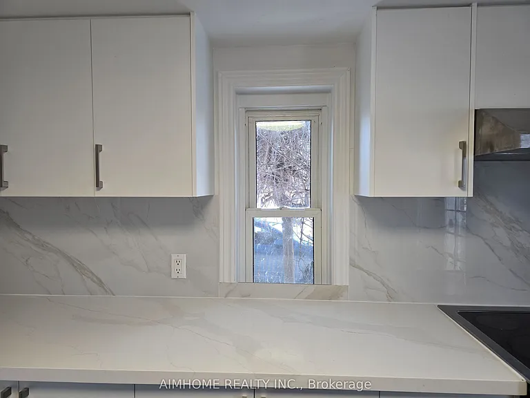 22156 Leslie St — Photo 15