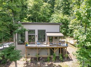 43 Tinkling Springs Ln, Fairview, NC 28730