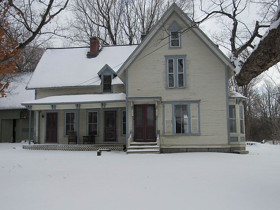 4th image of 2293 main Street