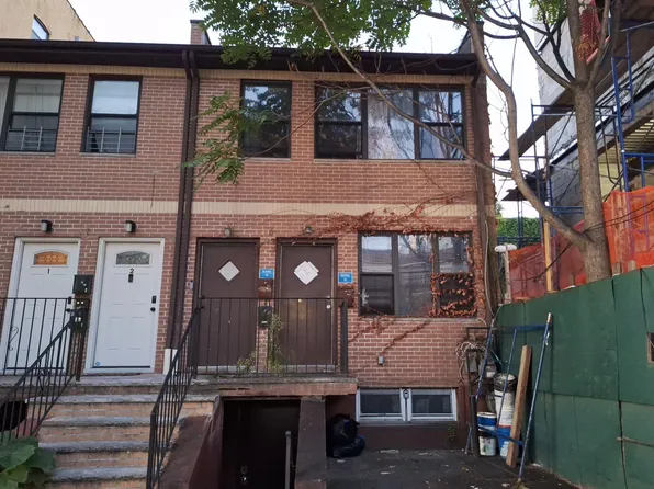 440 Blake Avenue image 1 of 7