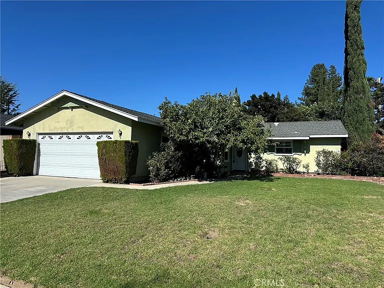 8000 Sale Ave — Photo 15