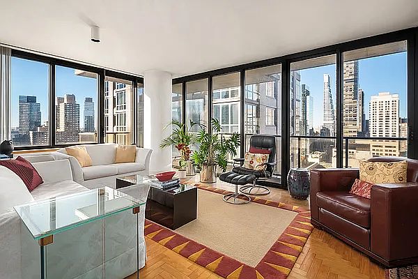 1st image of 161 W 61st St APT 21C