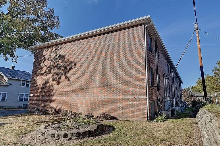 1215 Oakland Rd NE #44 — Photo 32
