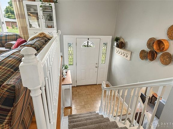 4th image of 701 Silverleaf Dr