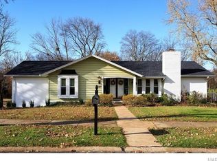 475 Ironwood Dr, Ballwin, MO 63011