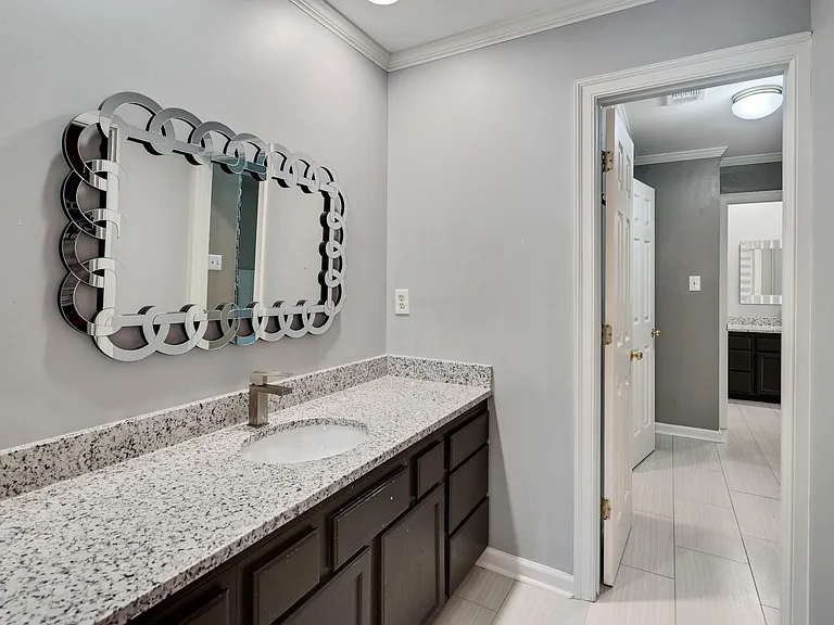 415 S Yates Rd — Photo 20